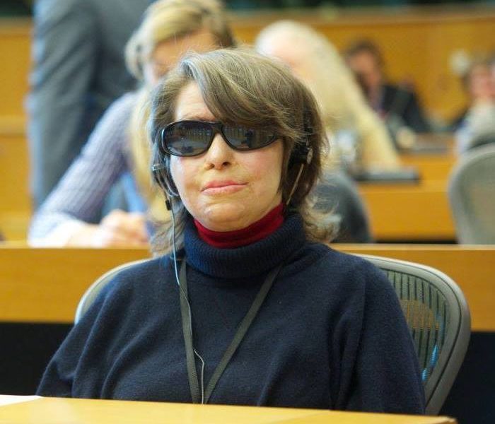 Δήλωση της Κωνσταντίνας Κούνεβα για τις καθαρίστριες της Τράπεζας Πειραιώς