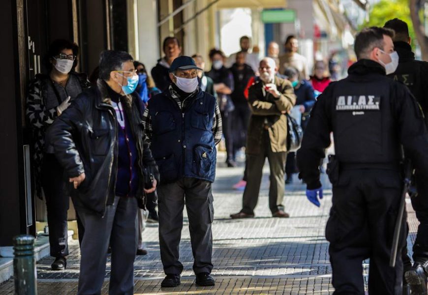 Η (αν)ιερη αγανάκτηση του τραπεζίτη