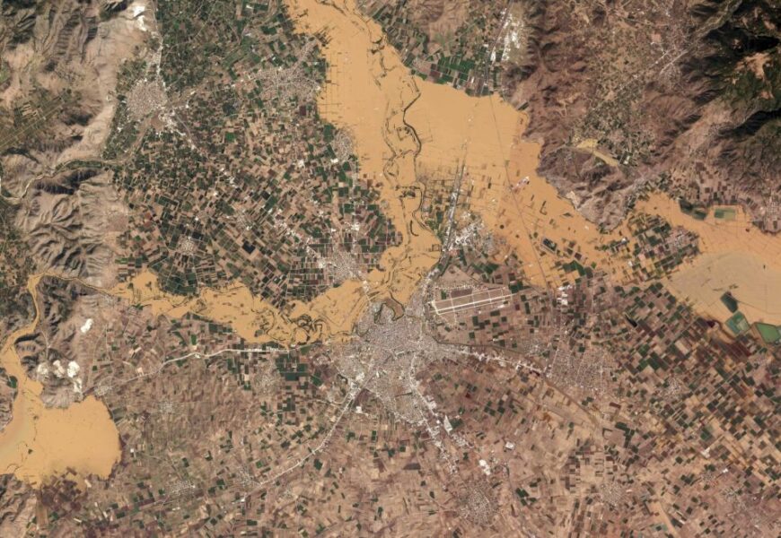 Πλημμύρες στη Θεσσαλία: “Η καταστροφή μπορούσε να αποτραπεί”