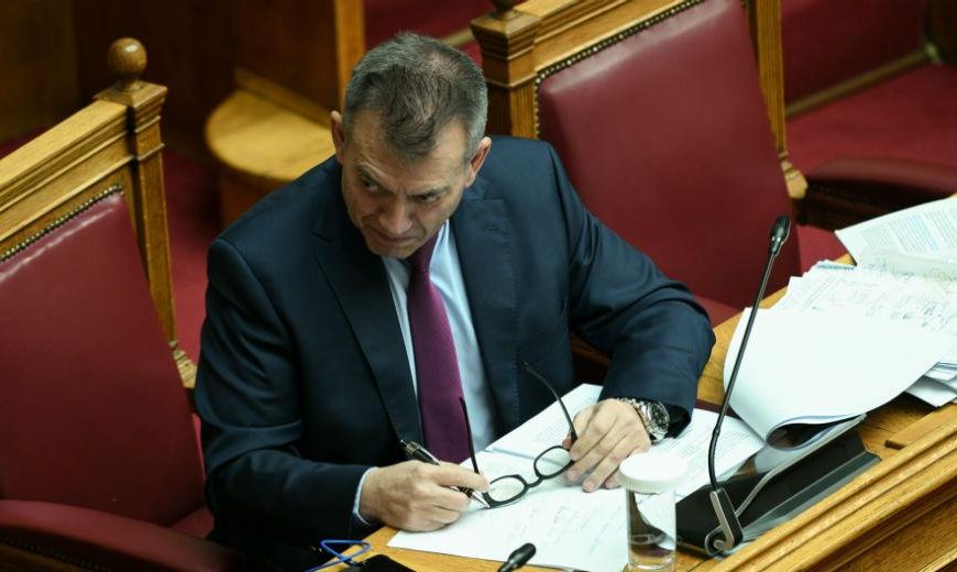 Λοιμώχθηκε… ο Βρούτσης αλλά δεν εκδιώχθηκε Λοιμώχθηκε… ο Βρούτσης αλλά δεν εκδιώχθηκε